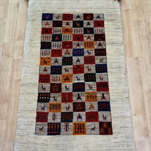 ペルシャ絨毯　ペルシャギャベCO